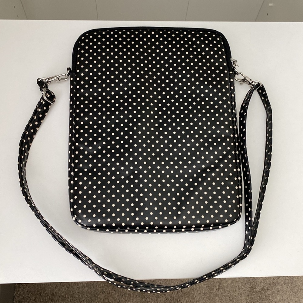 Disney D-Tech Minnie Mouse iPad case - Picture 2 of 7